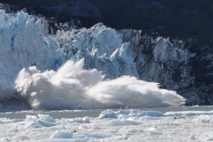 calving-glacier-2